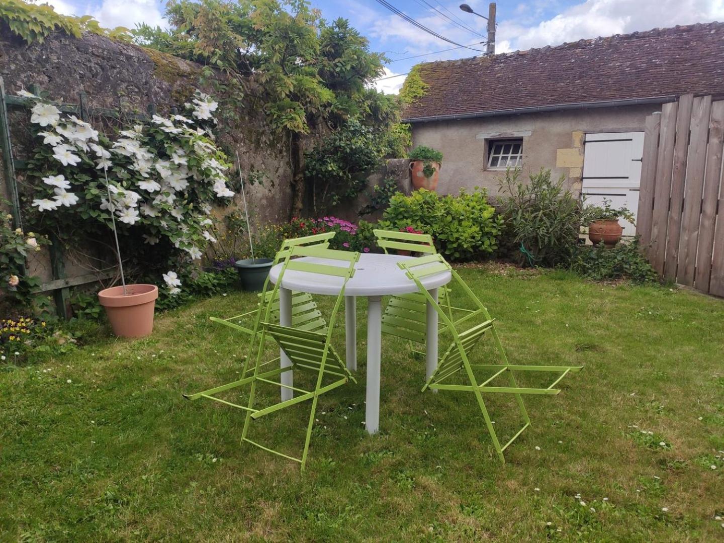 Le Relais De L'Ormeau - Charmant Gite Pour 4 Pers. Lussault-sur-Loire Dış mekan fotoğraf